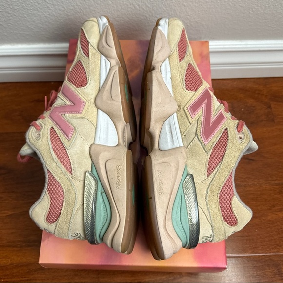New Balance 9060 Joe Freshgoods Inside Voices Penny Cookie Pink Size 11 - Picture 8 of 11